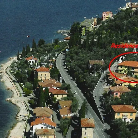 Mary Brenzone sul Garda